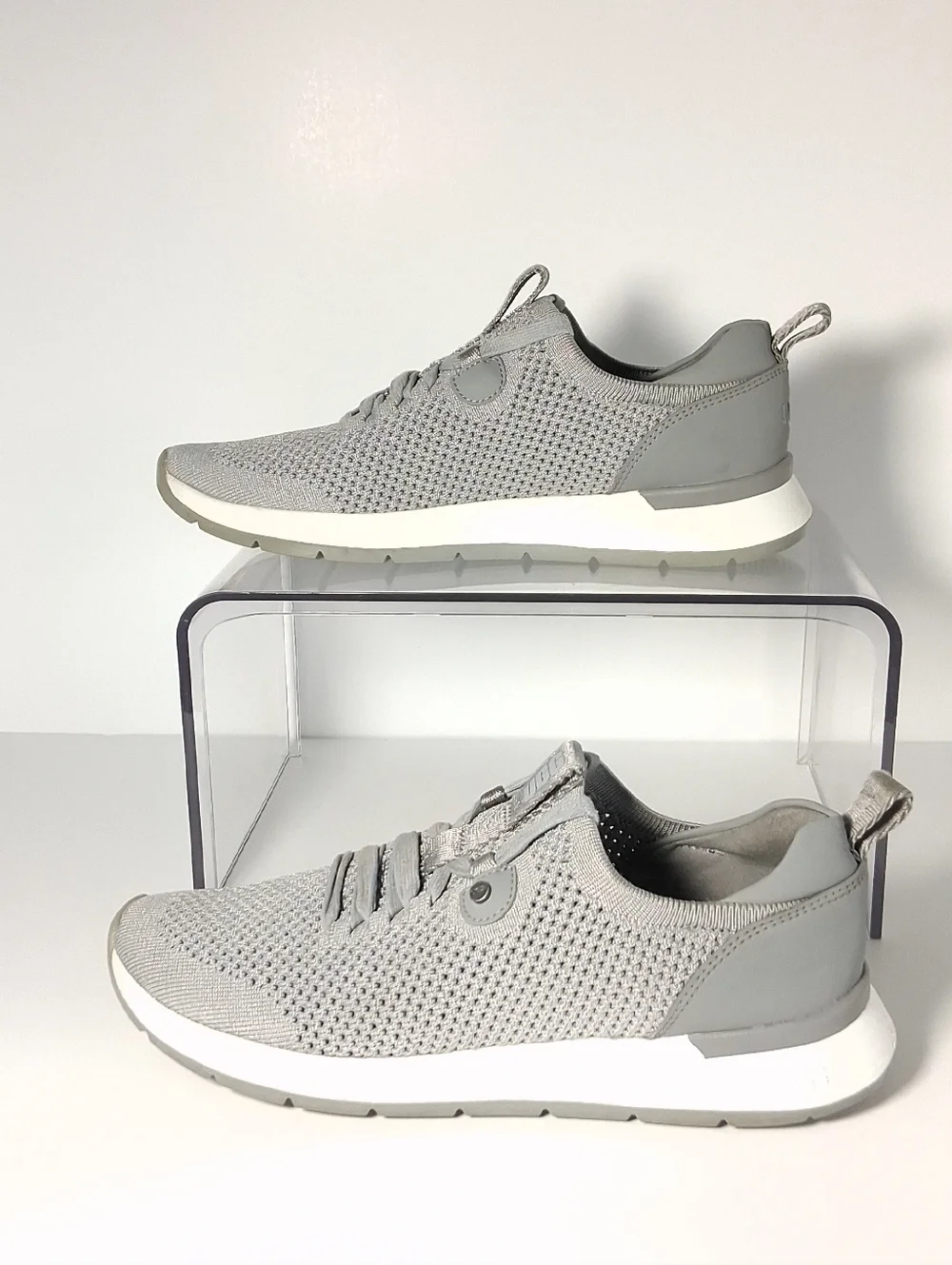UGG Tay Sneakers. Gray. Women's Size 7.5 - Picture 3 of 16